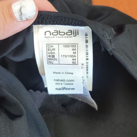 6 pieces swim tops ,bottoms and one piece size Medium - Picture 13 of 13